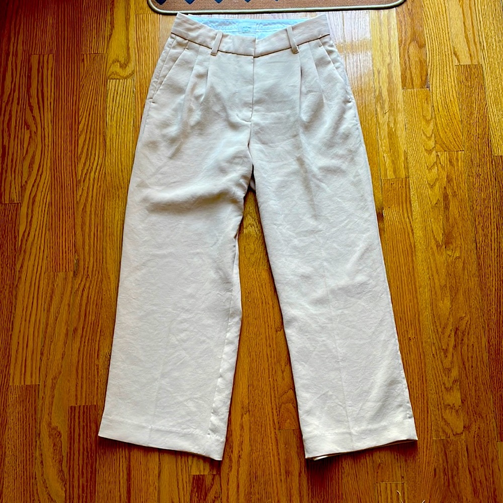 ARITZIA WILFRED EFFORTLESS CROP pant size 4